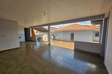 Casa &agrave; venda - 280m&sup2; - Centro