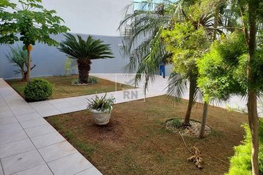 Casa &agrave; venda - centro