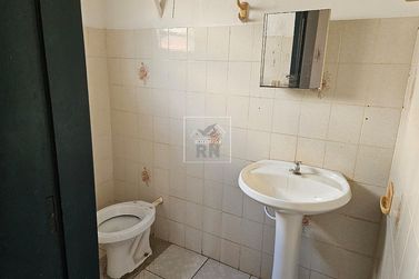 Casa &agrave; venda - 200m&sup2; - Centro