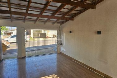 Casa &agrave; venda - 90m&sup2; - Centro