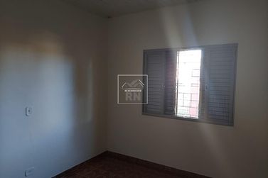 Casa &agrave; venda - 230m&sup2; - Centro