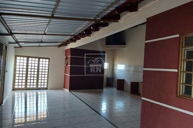 Casa &agrave; venda - 230m&sup2; - Centro