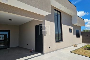 Casa &agrave; venda - 137m&sup2; - Jardim Panorama
