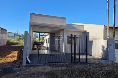 Casa &agrave; venda - 60m&sup2; - Jardim Veneza