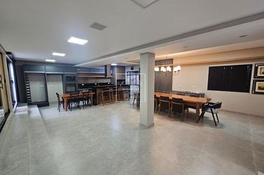 Casa &agrave; venda - 277m&sup2; - Centro