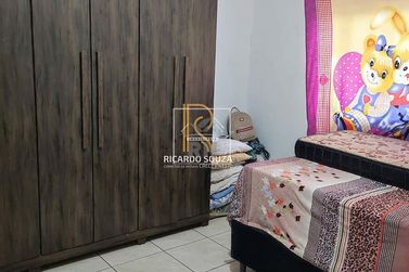 Ch&aacute;cara &agrave; venda - S&atilde;o Jos&eacute; do Iva&iacute;