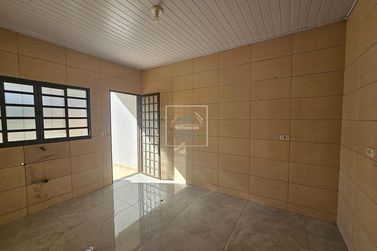 Casa &agrave; venda - 90m&sup2; - Centro