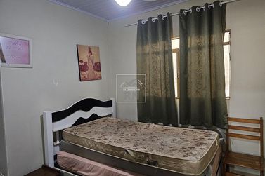 Casa &agrave; venda - 230m&sup2; - Centro