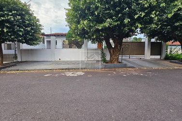 Casa &agrave; venda - 160m&sup2; - Jardim Panorama