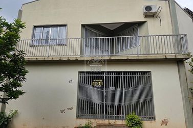 Casa &agrave; venda - 230m&sup2; - Centro