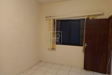 Casa &agrave; venda - centro
