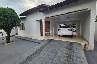 Casa &agrave; venda - 160m&sup2; - Jardim Panorama