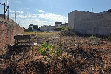Terreno &agrave; venda - Centro