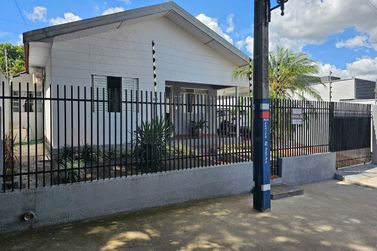 Casa &agrave; venda - 180m&sup2; - Centro 