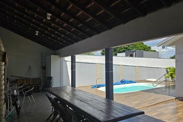 Casa &agrave; venda - 180m&sup2; - Centro 