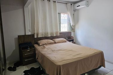Casa &agrave; venda - 180m&sup2; - Centro 