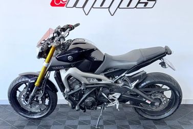 YAMAHA MT-09