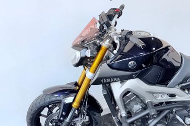 YAMAHA MT-09
