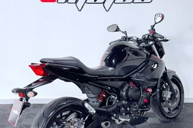 YAMAHA XJ6