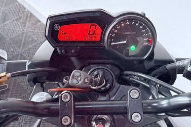 YAMAHA XJ6