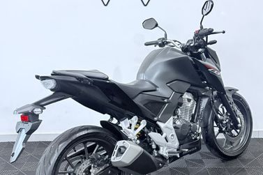 HONDA CB