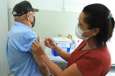Louveira inicia vacinação contra a gripe nesta segunda para grupos prioritários