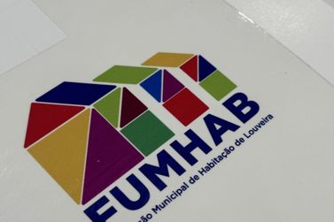 Prefeitura e Fumhab entregam caderno de manutenção e garantias para moradores