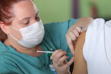 Louveira inicia vacina&ccedil;&atilde;o contra a gripe para grupos priorit&aacute;rios