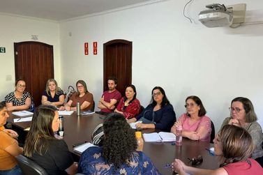 Louveira lan&ccedil;a o projeto &ldquo;Conex&atilde;o Docente&rdquo; para fortalecer di&aacute;logo com professor