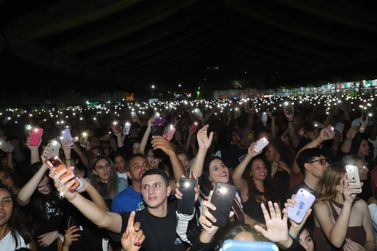 Primeiro fim de semana da Festa da Uva 2026 re&uacute;ne grande p&uacute;blico, tradi&ccedil;&atilde;o e shows 