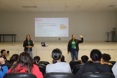 Semana de Educa&ccedil;&atilde;o Financeira ensina planejamento e consumo consciente em Louveira