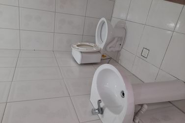 Sala Comercial para alugar - 50m&sup2; - Santo Antonio