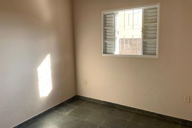 Casa para alugar - 50m&sup2; - Capivari