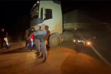 Polícia Militar desarticula quadrilha e recupera carreta roubada em MT