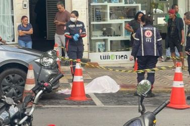 Idosa de 94 anos morre ap&oacute;s cair do segundo andar de pr&eacute;dio em Cuiab&aacute;