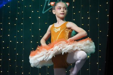 Aluna da oficina de ballet de Lucas &eacute; selecionada para etapa nacional da Escola Bolshoi