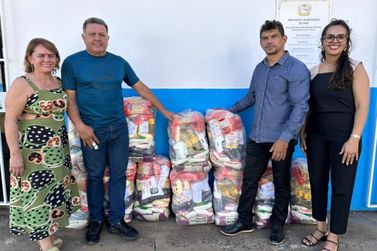 A&ccedil;&atilde;o beneficente arrecada mais de 4,3 toneladas de alimentos e repassa doa&ccedil;&otilde;es ao CRAS