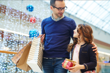 Roupas, sapatos e perfumes lideram lista de presentes para o Dia dos Pais
