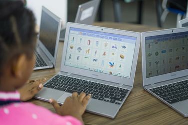 SaberTech Inova: rede municipal apresenta jogos educativos feitos por estudantes