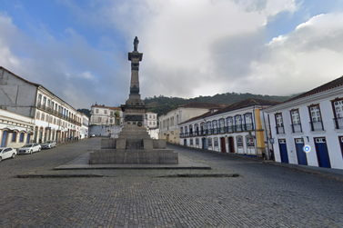 A um mês do Carnaval, Ouro Preto não sabe se terá festa na Praça Tiradentes