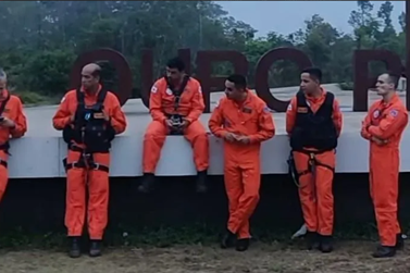Corpo de Bombeiros se despede dos colegas v&iacute;timas de queda de helic&oacute;ptero