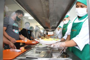 Restaurante Popular Mauro Alemão completa um ano com 168 mil refeições servidas