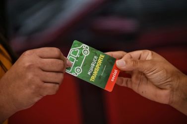 Maricá inicia entrega dos cartões sociais Mumbuca Transporte