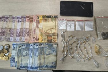 Dupla &eacute; presa por tr&aacute;fico de drogas no Bela Vista, em Mirassol
