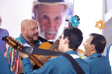 Exposi&ccedil;&atilde;o fotogr&aacute;fica sobre Folia de Reis pode ser visitada em Mirassol