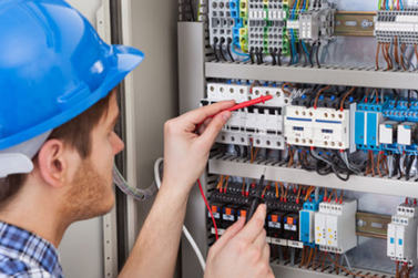 Mirassol oferece curso gratuito de montagem de pain&eacute;is de comandos el&eacute;tricos