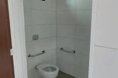 Sal&atilde;o Comercial para alugar - 110m&sup2; - Centro