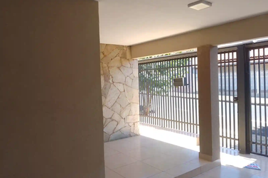 Casa para alugar - 120m&sup2; - Centro