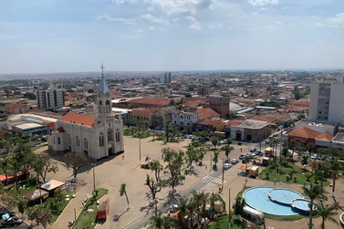 Apartamento &agrave; venda - 280m&sup2; - Centro