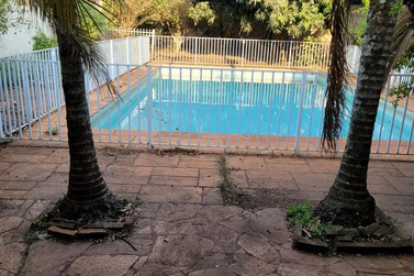 Sobrado &agrave; venda - 990m&sup2; - Centro